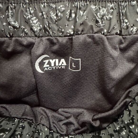 Zyia Active black high waisted black bubble short size Large - Picture 5 of 7